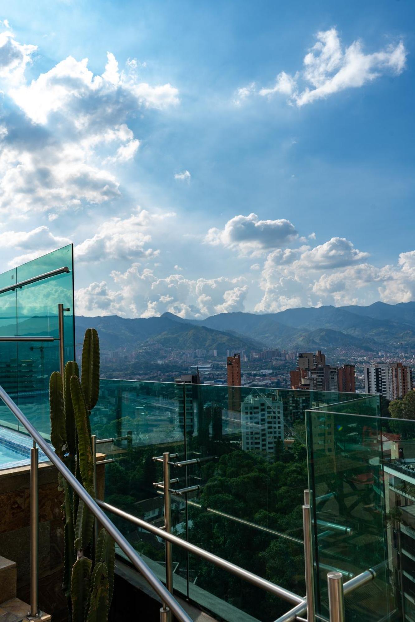 Cafe Hotel Medellín Exteriör bild